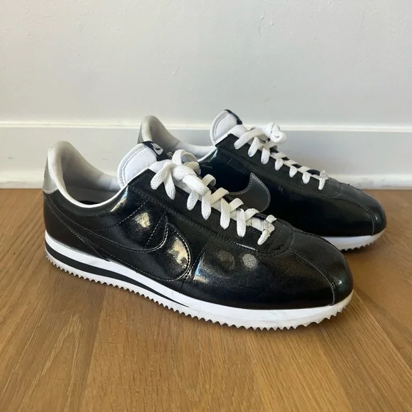 Nike Cortez 72 Basic Premium QS Blk White Silver 819721-001 Mens Size  RARE